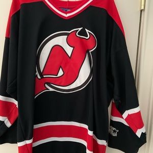 Starter Brand New Jersey Devils Hockey jersey, Size M